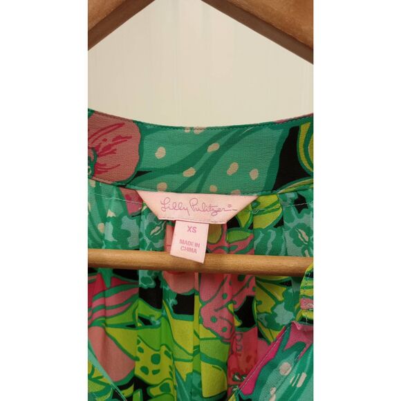 Lilly Pulitzer long sleeved 100% silk blouse. Size XS ( measures larger) - Picture 4 of 5